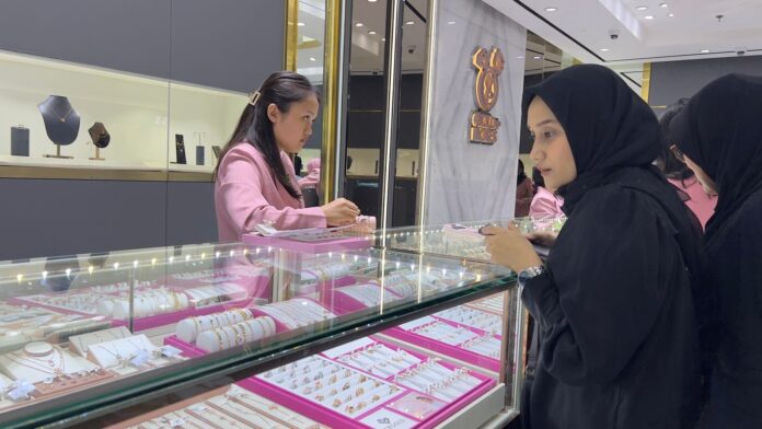 Gold & Roses Buka Gerai Terbaru di Supermal Karawaci Tangerang