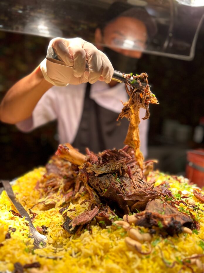 Novotel Tangerang menawarkan pengalaman berbuka puasa yang istimewa dengan berbagai hidangan khas Timur Tengah yang lezat.