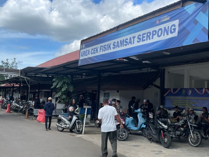 Di hari ke 10, program Pemutihan Pajak Kendaraan di UPTD PPD Samsat Serpong, Kota Tangerang Selatan (Tangsel) tercatat hasilkan Rp23 miliar lebih.