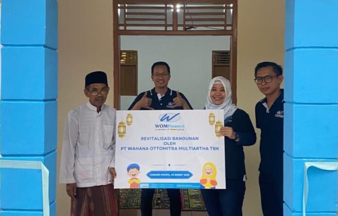 WOM Finance melaksanakan kegiatan Corporate Social Responsibility (CSR) dalam rangka Hari Raya Idul Fitri 1446 H dengan merevitalisasi Mushola Al-Hasanah yang terletak di Kampung Nalagati RT 003/004 Kelurahan Mekar Bakti, Kecamatan Panongan yang ada di sekitar Kantor Cabang Cikupa.