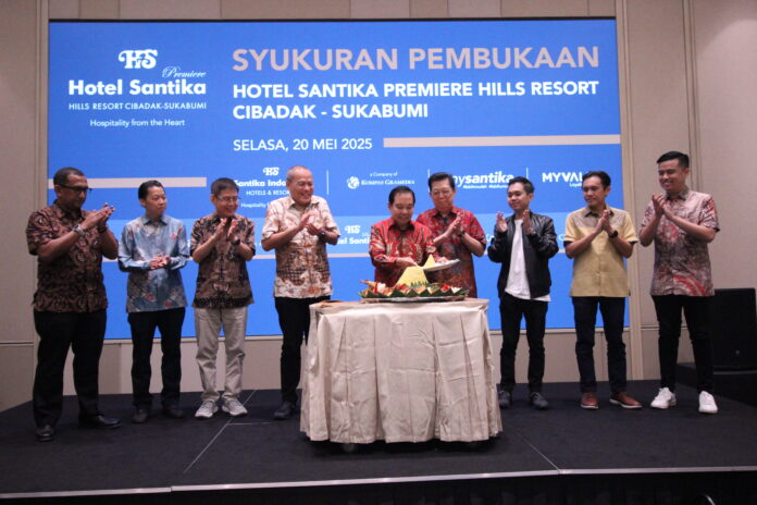 Santika Indonesia Hotels & Resorts bekerjasama dengan PT Pulau Kelapa Sentosa menghadirkan Hotel Santika Premiere Hills Resort Cibadak-Sukabumi yang berada di kaki bukit Nagrak.