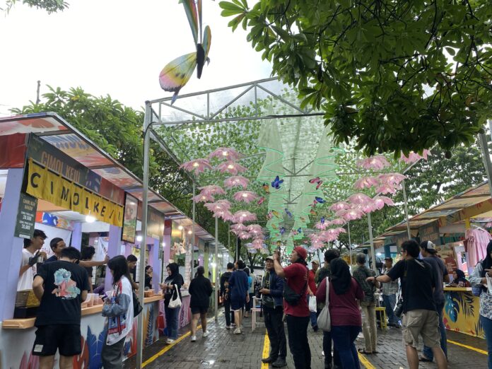 Tangcity Mall kembali menyelenggarakan Festival Rame-Rame Jajan Kuliner (RJK) dengan menghadirkan kuliner viral Jakarta Selatan.