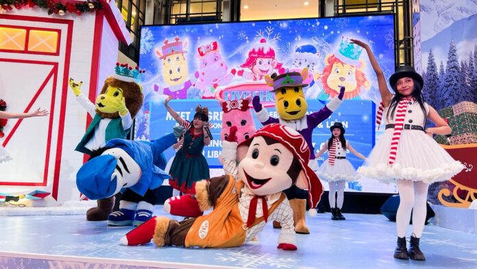 Tangcity Mall kembali memanjakan pengunjung dengan rangkaian hiburan keluarga bertema musim dingin bertajuk “Frosty Snowy Frenznimal”.