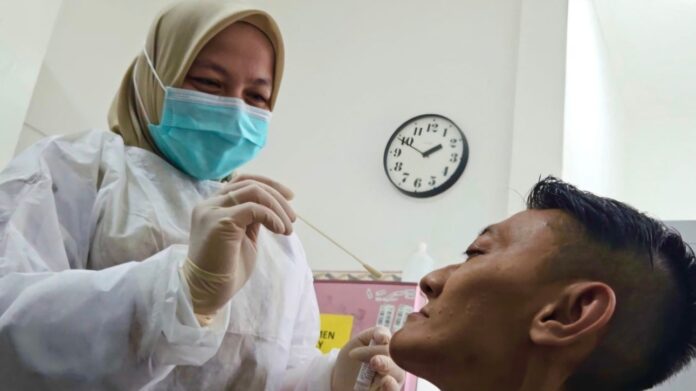Masyarakat Kota Tangerang Selatan (Tangsel) diminta waspada terhadap potensi penyebaran penyakit Influenza A (H3N2) subclade K atau disebut super flu.